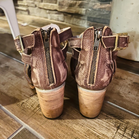 Freebird CLAW sandals size 8 - Picture 3 of 5